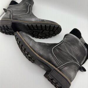 Womans Black Leather Boots